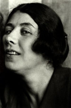 Portret van Ljoebov Popova